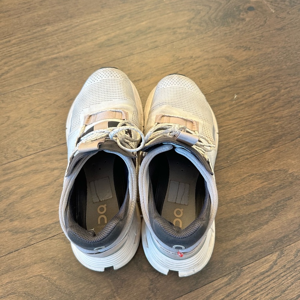 On Running Sneakers in Black and Cream - Picture 2 of 5